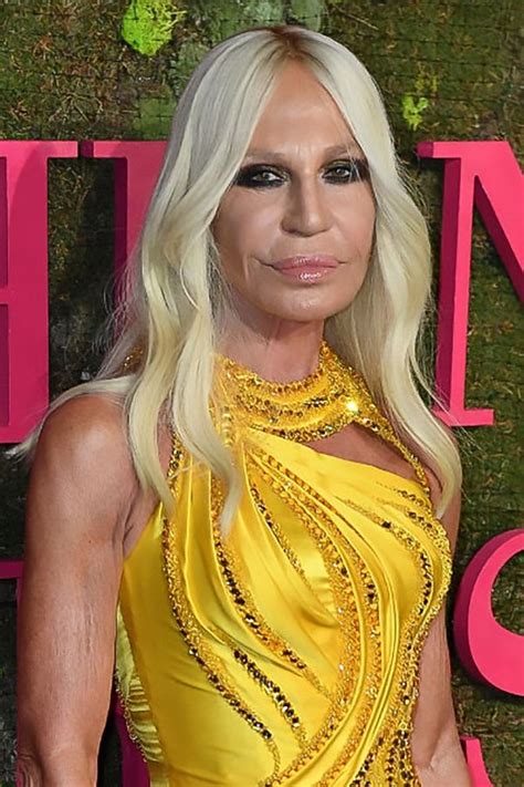 sfilata donatella versace